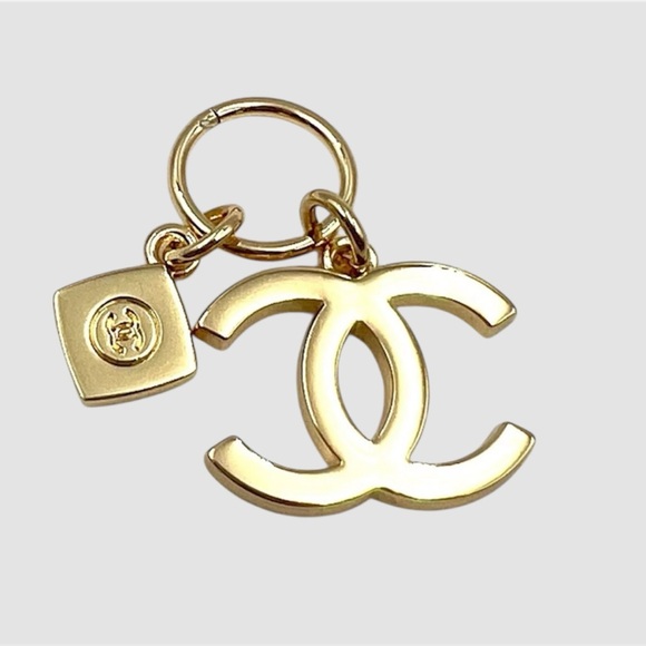 CHANEL Accessories - Chanel Gold Bag Charm